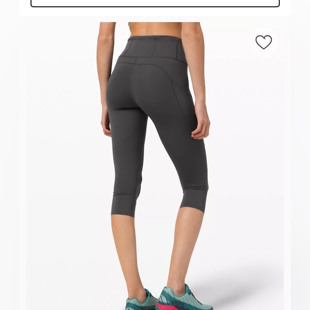 Lululemon Pace Rival Crop Leggings Size 6 Black Athletic Leggings